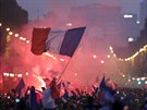Francouzi divoce oslavují úspch fotbalist, kteí stali mistry svta.