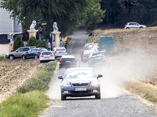 Policie a celníci zasahují v Zooparku Bašť kvůli údajnému nelegálnímu zabíjení...