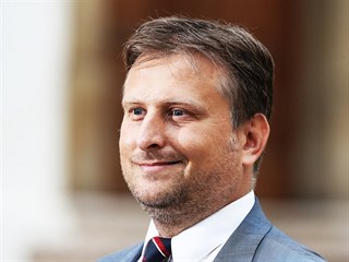 Nový ministr spravedlnosti Jan Kněžínek na Pražském hradě. (10. července 2018)