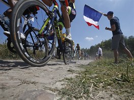 Momentka z devt etapy Tour de France