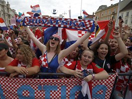Chorvatští fanoušci vítají své hrdiny po návratu z mistrovství světa.