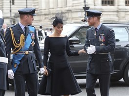 Princ William, vévodkyně Meghan a princ Harry ve Westminsterském opatství na...