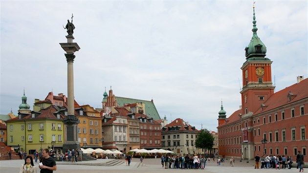 Varšava byla na konci Druhé světové války kompletně srovnána se zemí. Historické centrum města však bylo znovu postaveno.