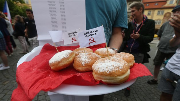 Na Malostranskm nmst se protestuje proti vld s komunisty (11. 7. 2018)