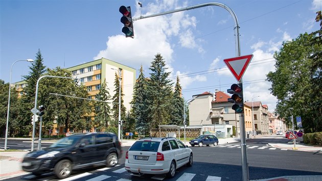Provoz na křižovatce ulic Pekárenská a Jírovcova v Českých Budějovicích nově řídí semafory