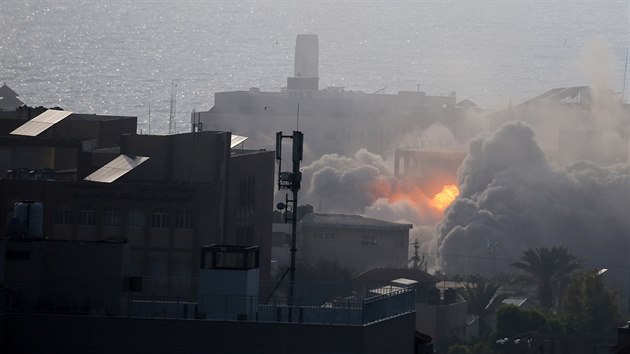 Izraelsk letectvo zatoilo na cle ovldan radiklnm hnutm Hams v palestinskm Psmu Gazy.