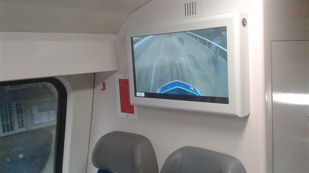 V pmstskm vlaku CityElefant od eskch drah se objevily televizn obrazovky