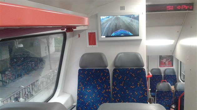 V pmstskm vlaku CityElefant od eskch drah se objevily televizn obrazovky