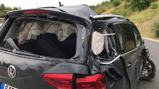Nehoda osobního auta a kamionu omezila dopravu na Pražském okruhu (10.7.2018)