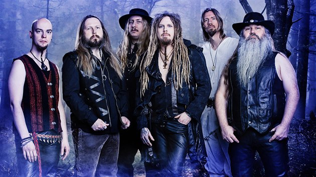 Finsk folkmetalov kapela Korpiklaani