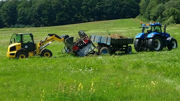 tyiaedestilet mu dnes zemel nedaleko Chudenna na Klatovsku. Zstal zaklnn mezi pevrcenm traktorem a valnkem.