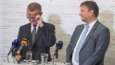 Premiér Andrej Babi uvedl do úadu nového ministra spravedlnosti Jana...
