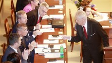 Prezident Milo Zeman po projevu k poslancm ped hlasováním Snmovny o dve...