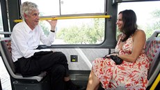 Jan Kaplický s man�elkou Eli�kou práv� jedou od p�edsedy �SSD Ji�ího Paroubka