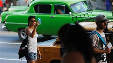 Mobilní internet spouští už i na Kubě