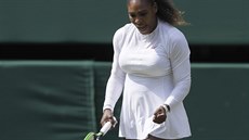 Dalí vyhraná výmna. Americká tenistka Serena Williamsová v prvním setu...