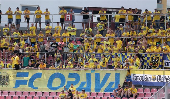 Opavští fanoušci na stadionu v Brně.