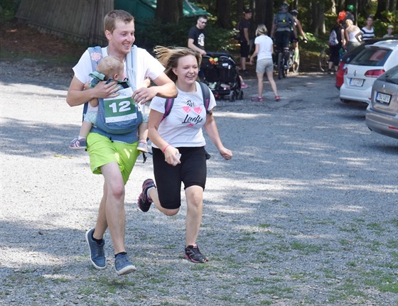 Běželi i rodiče s batolaty. Na Prašivé se konala první z letošních tří akcí...