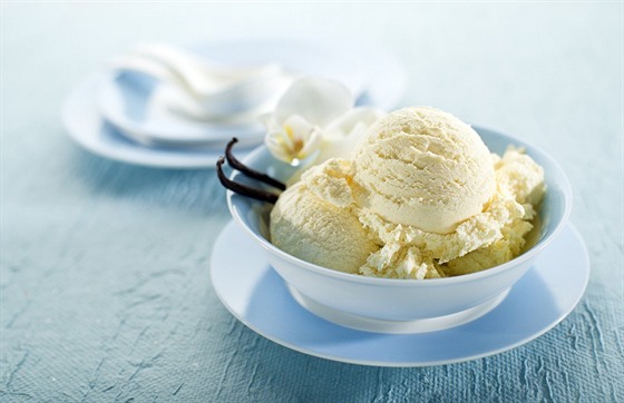 Vanilkov zmrzlina s broskv