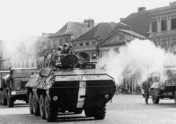Vojska obsazují v srpnu 1968 Litomyl.