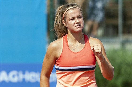 Karolína Muchová se raduje na turnaji v Olomouci
