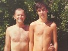 Rok 1974: Theodore McCarrick s mladíkem jménem James. Dnes dosplý mu tvrdí,...