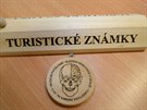 V sout�i o podobu turistick� zn�mky zv�t�zil n�vrh s n�kresem lebky a mozku.
