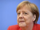 Nmecká kancléka Angela Merkelová odpovídá na dotazy noviná pi své tradiní...