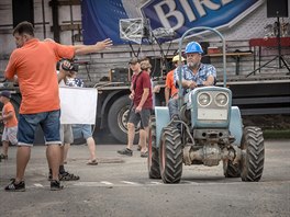 16. roník závodu traktor do vrchu v ebnici na Plzesku