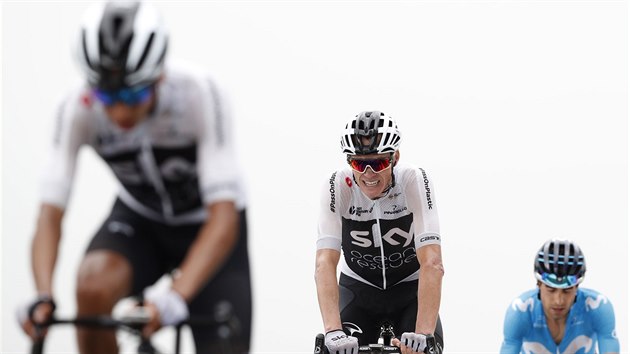 Chris Froome dojd do cle 17. etapy se ztrtou vce ne minuty na vtze.