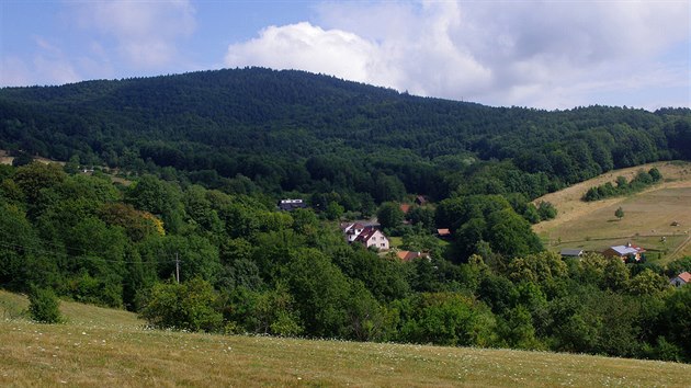 Vrch Komonec nad Podhradm