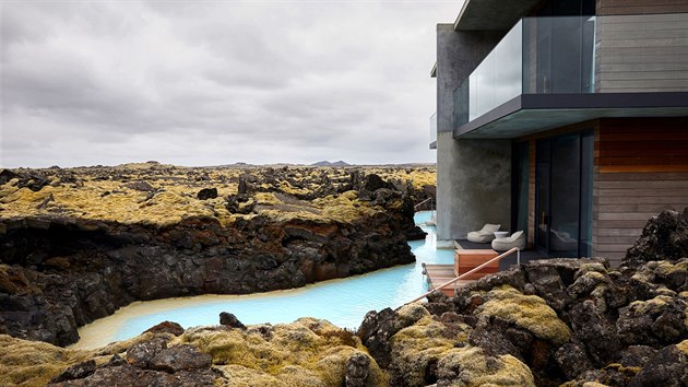 Luxusn hotel The Retreat v Blue Lagoon nedaleko islandskho Reykjavku.