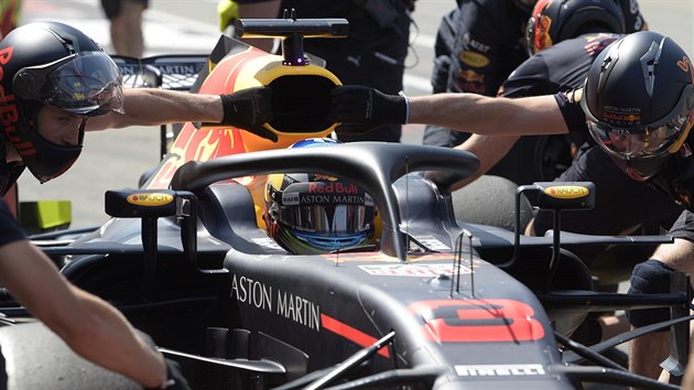Daniel Ricciardo pi trninku na Velkou cenu Nmecka formule 1.