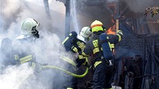 Po�ár rodinného domu v Jeni�ov� na Karlovarsku.