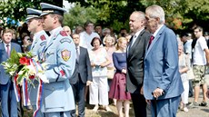 Prezident republiky Milo Zeman a prezident Slovenské republiky Andrej Kiska si...