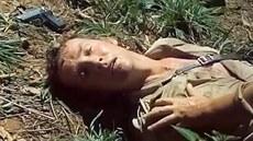 Herec Rudolf Jelínek jako umírající major Ji�í Hradec v seriálu T�icet p�ípad�...