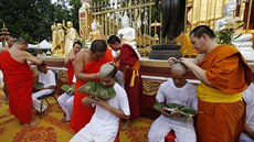 Chlapci z thajské jeskyn se stali buddhistickými novici (25. 7. 2018)