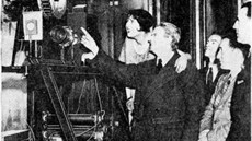 John Logie Baird u mechanické televize.