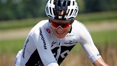 OPĚT S ÚSMĚVEM. Britský cyklista Chris Froome se usmívá během 18. etapy Tour se...