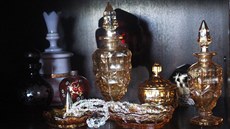 Hana tollová má ve sbírce kolem ty tisíc parfémových lahviek.
