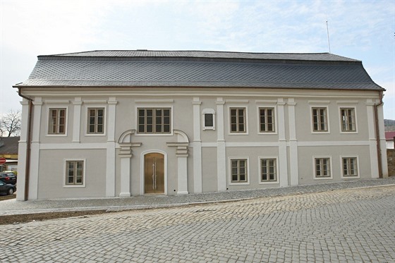 Budova Muzea msta Tinova, známá jako Müllerv dm, je kulturní památkou. 