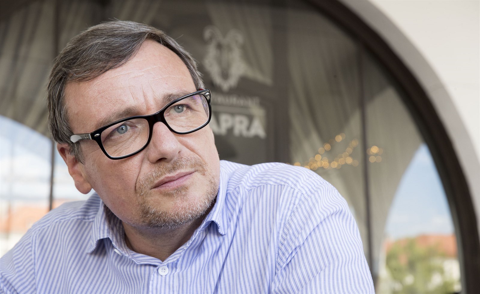 Bývalý hejtman Rath už je v ruzyňské věznici, z Teplic ho převezla eskorta