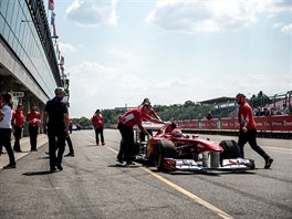 Ferrari na brnnském Masarykov okruhu