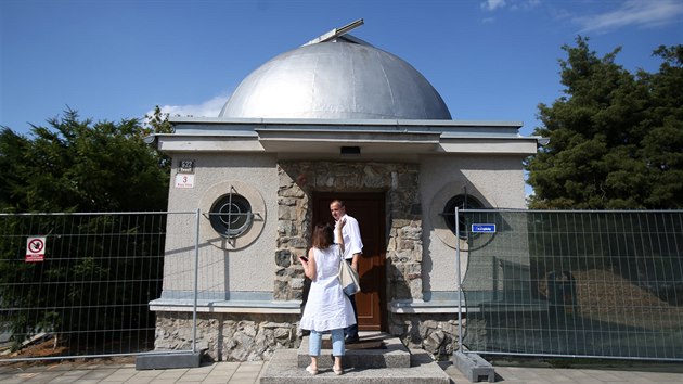 Jedna ze dvou malých kopulí brněnské hvězdárny na Kraví hoře.