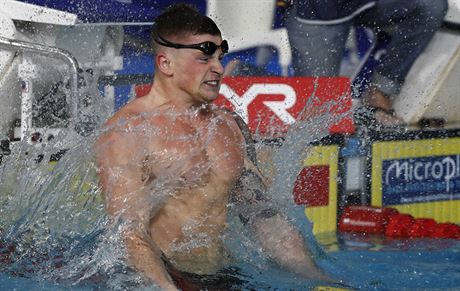 Britský plavec Adam Peaty vytvoil na mistrovství Evropy svtový rekord na...