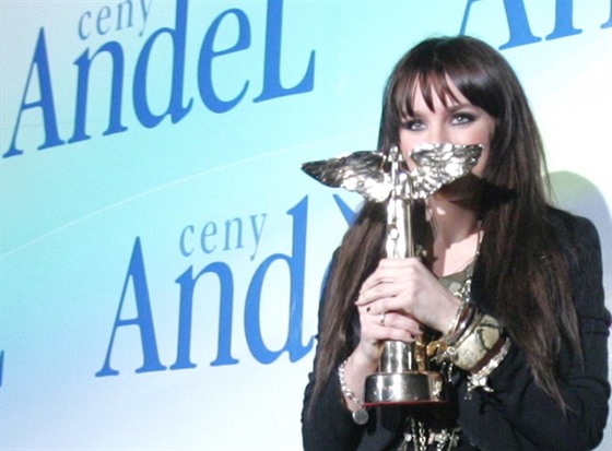 Ewa Farna na udílení cen Anděl v roce 2009