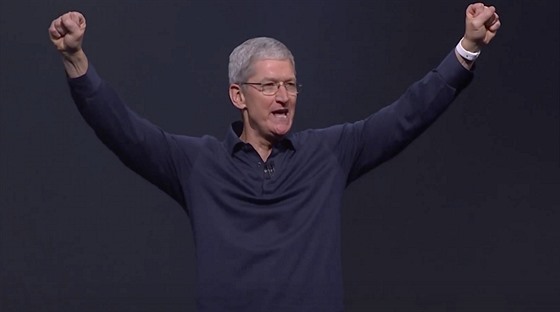 Tim Cook je spokojen. Apple ještě nikdy v historii v období duben až červen...