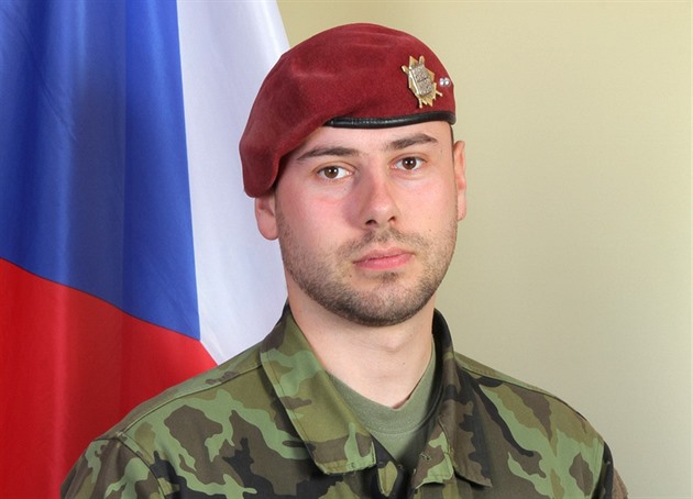 Desátník Kamil Bene z 42. mechanizovaného praporu v Táboe zahynul pi...