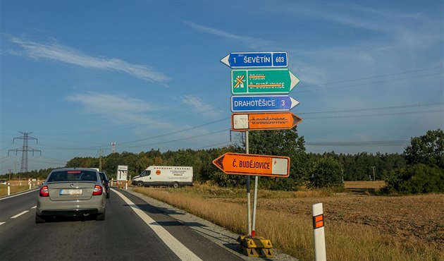Výstavba dálnice D3 mezi Veselím nad Lunicí a eskými Budjovicemi si vyádala...