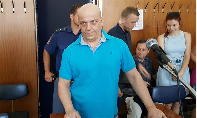tyicetiletý Roman Kleka ped zahájením jednání na Krajském soudu v Ostrav....
